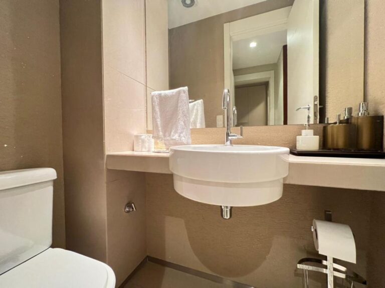 WhatsApp Image 2024-10-14 at 09.24.01 (1)