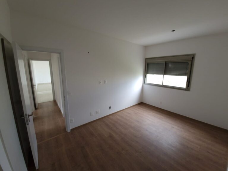 WhatsApp Image 2025-01-21 at 19.41.46